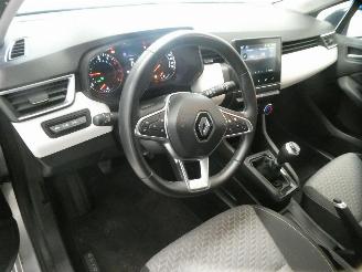 Renault Clio  picture 15
