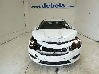 Damaged car Opel Astra EDITION 2020/4