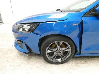 Ford Focus ST-LINE picture 5