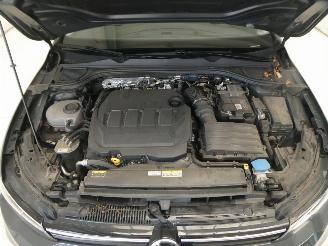 Volkswagen Golf 2.0D VARIANT LIFE picture 27