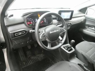 Dacia Sandero  picture 16