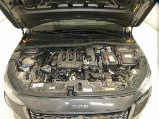 Peugeot 208 II STYLE picture 19