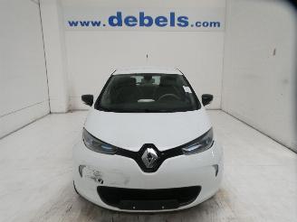 Damaged car Renault Zoé LIFE 2019/12