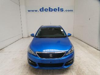 damaged passenger cars Peugeot 308 II SW ACTIVE PAC 2021/8