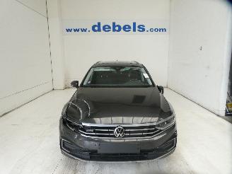 Vaurioauto  passenger cars Volkswagen Passat GTE 2022/3