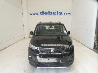 Vaurioauto  passenger cars Peugeot Rifter ALLURE 2021/5