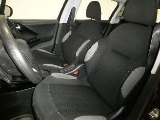 Peugeot 2008 ACCESS picture 22