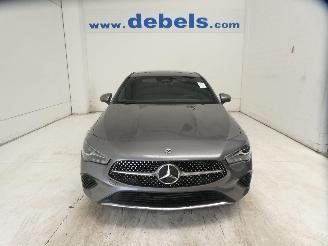 Vaurioauto  passenger cars Mercedes Cla-klasse 180 D 2025/7