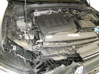 Volkswagen Golf 2.0D  LIFE picture 18