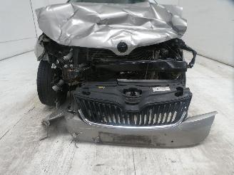 Skoda Rapid AMBITION picture 11