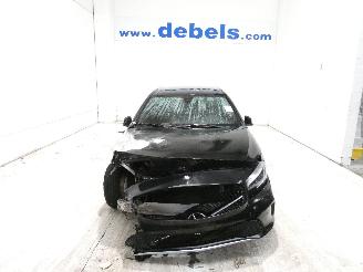 Vaurioauto  passenger cars Mercedes A-klasse  2016/11