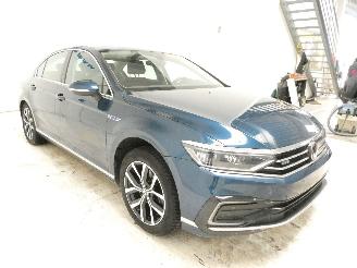 Volkswagen Passat GTE picture 7