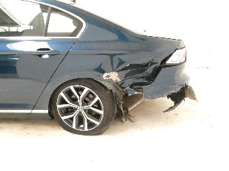Volkswagen Passat GTE picture 13