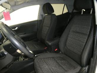 Kia Stonic  picture 17