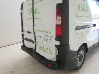 Renault Trafic 2.0D picture 9