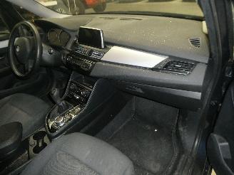 BMW 2-serie 216D picture 16