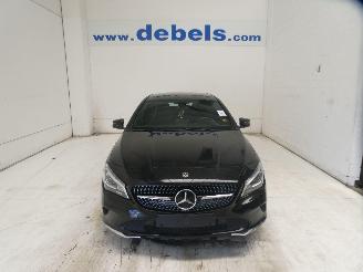 skadebil auto Mercedes Cla-klasse 200 D 2018/1