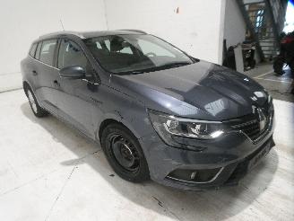 Renault Mégane IV GRANDTOUR picture 12