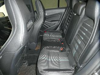 Mercedes 200-serie 200 D picture 22