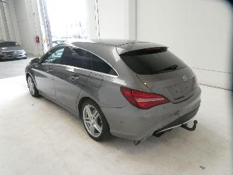 Mercedes 200-serie 200 D picture 10