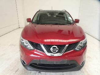 Nissan Qashqai 1.2 picture 2