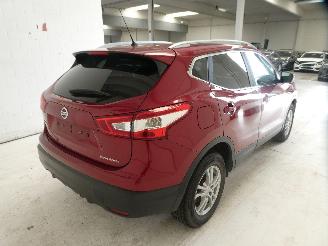 Nissan Qashqai 1.2 picture 6