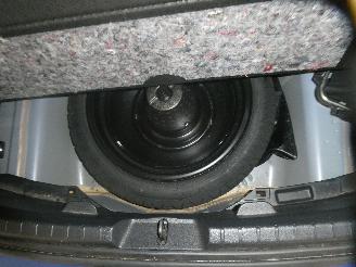 Toyota Yaris LOUNGE picture 21
