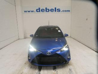 Damaged car Toyota Yaris LOUNGE 2017/10