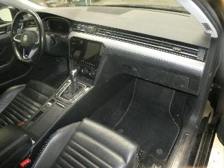 Volkswagen Passat GTE picture 13