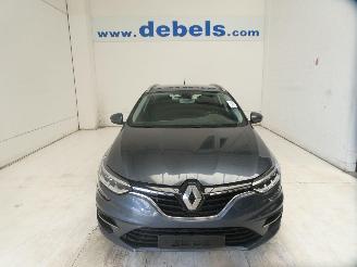 damaged passenger cars Renault Mégane IV GRANDTOUR 2022/7