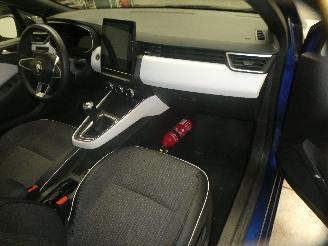 Renault Clio V TECHNO picture 13