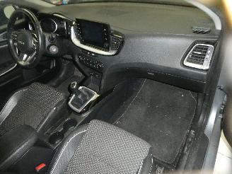 Kia Cee d /PRO picture 14