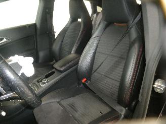 Mercedes Cla-klasse 180 picture 27