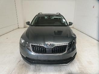 Skoda Octavia AMBITION picture 2