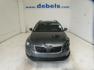 Schadeauto Skoda Octavia AMBITION 2020/6