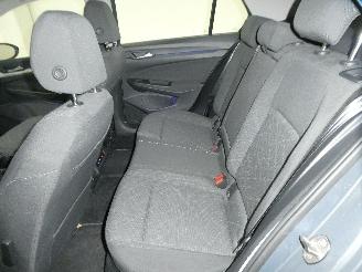 Volkswagen Golf LIFE picture 21