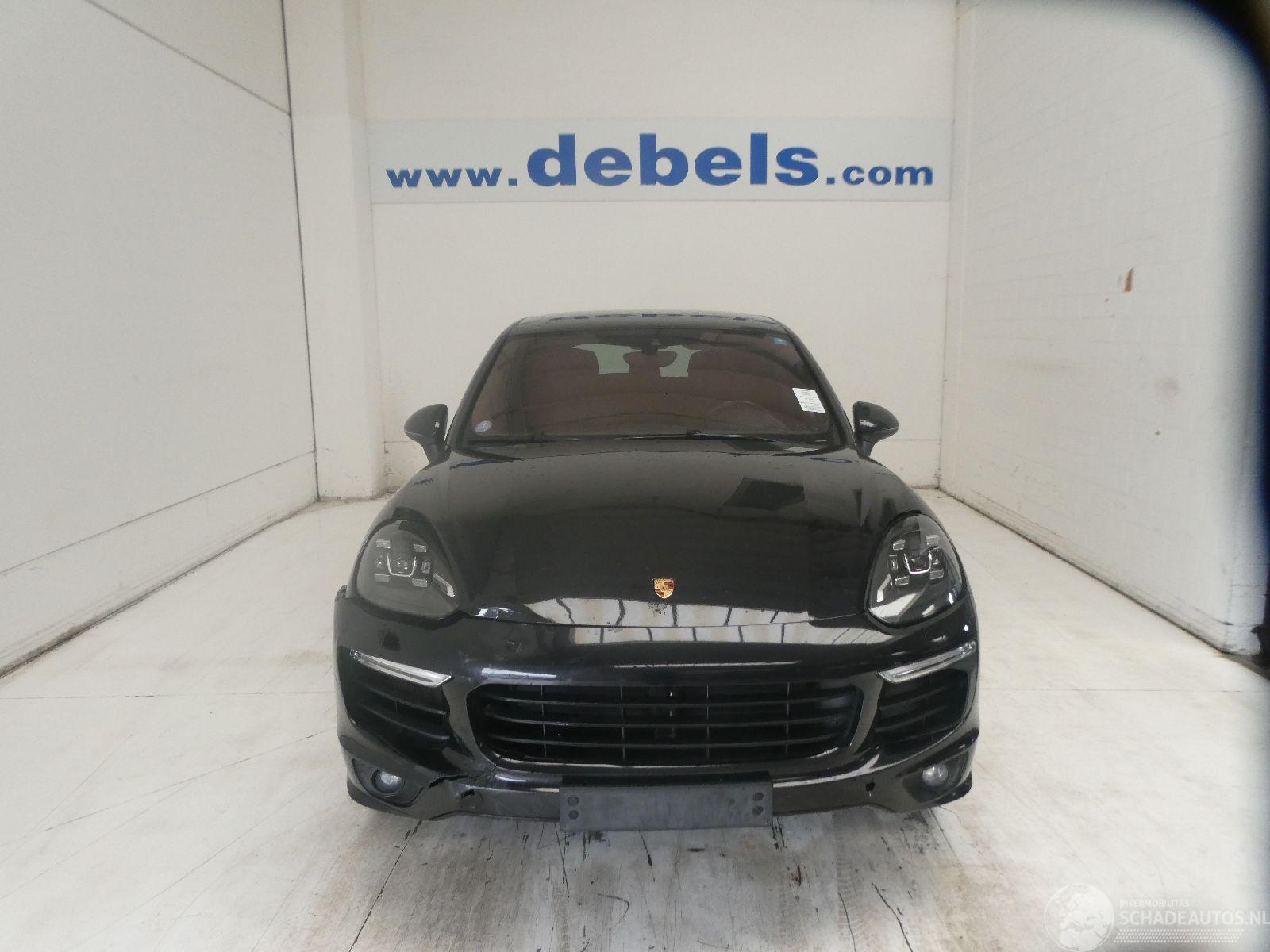 Porsche Cayenne 1 ATTEST VERLIES .