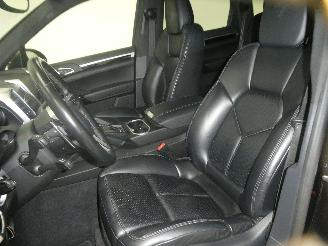 Porsche Cayenne 1 ATTEST VERLIES . picture 25