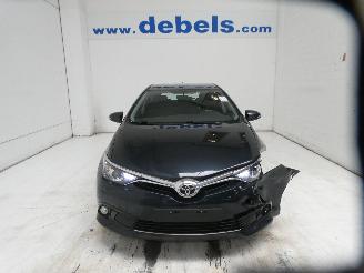 Damaged car Toyota Auris COMFORT 2016/3