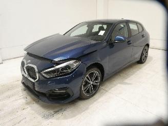 BMW 1-serie I picture 3