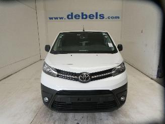 Voiture accidenté Toyota ProAce 1.5D MWB ACTIVE 2021/8
