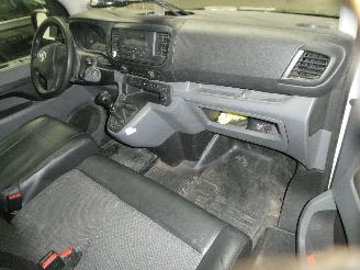 Toyota ProAce 1.5D MWB ACTIVE picture 18