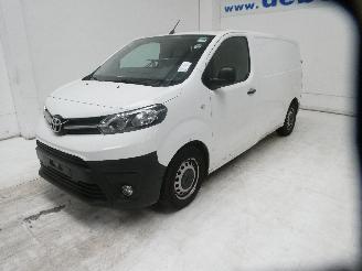 Toyota ProAce 1.5D MWB ACTIVE picture 3