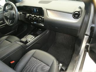 Mercedes B-klasse 180 D picture 18