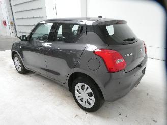 Suzuki Swift  picture 5