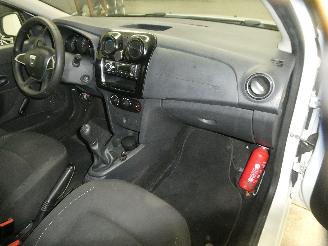 Dacia Logan  picture 14