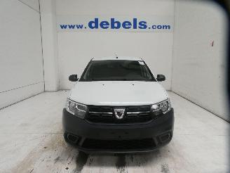 uszkodzony samochody osobowe Dacia Logan  2019/3