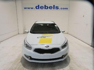 uszkodzony samochody osobowe Kia Cee d 1.4 CRDI 2014/7