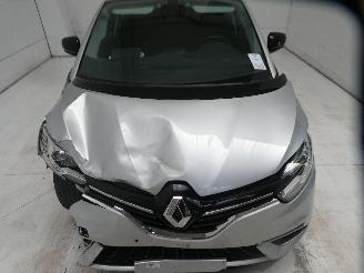 Renault Scenic TCE 140 EDC CORP picture 3