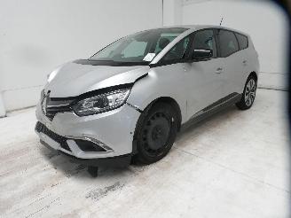Renault Scenic TCE 140 EDC CORP picture 5